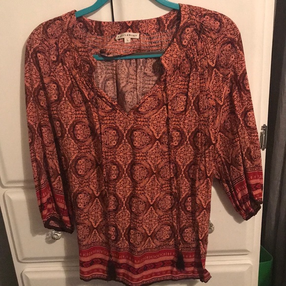 Tops - MAKE AN OFFER boho Blouse NWOT